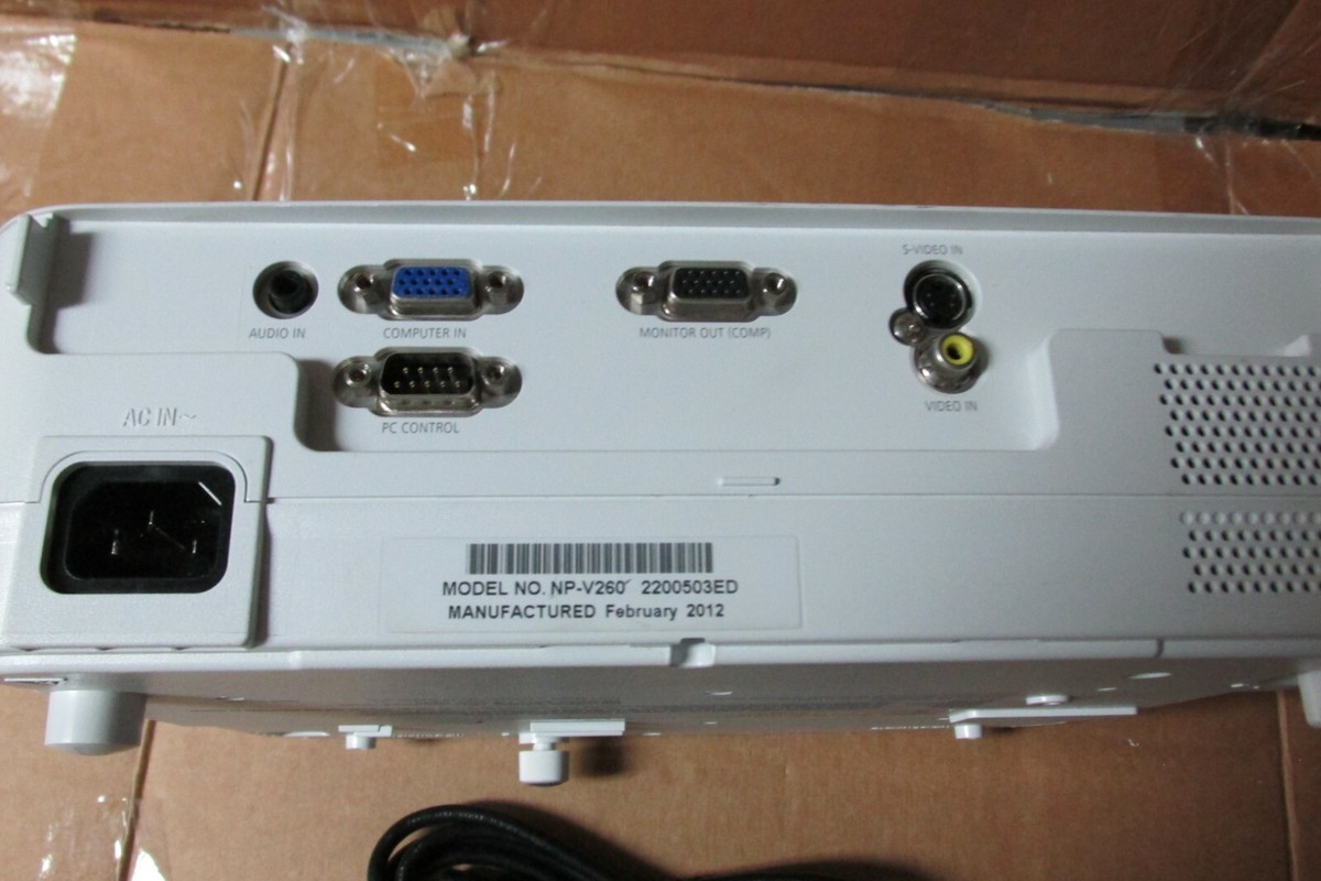 NEC NP-V260X DLP Projector HDMI 2600 ANSI LAMP WITH 99% USED NEC NP-V260X DLP Projector HDMI 2600 ANSI LAMP WITH 99% USED