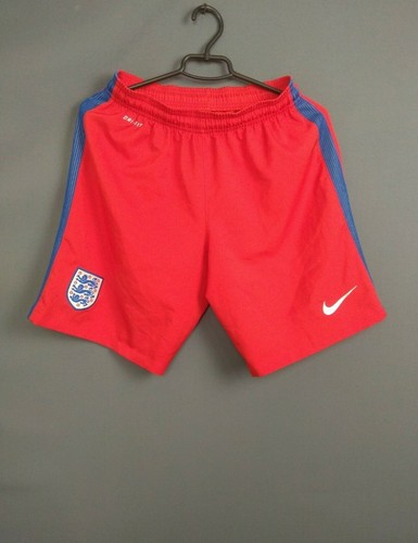 England Shorts Size MEDIUM Soccer 