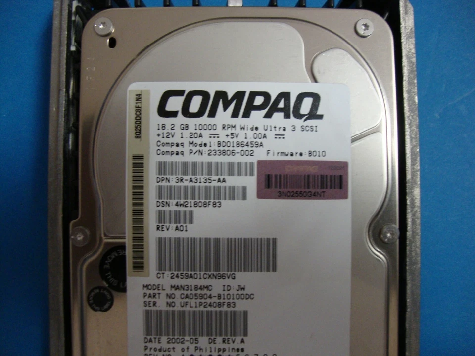 HP Compaq MAN3184MC 18.2GB 10K RPM Ultra Wide SCSI-3 in Server Hot Swap Caddy - Image 2 of 4