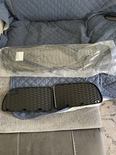 Original Vw Golf R32 Mk4 Front Grills Complete Set 3 Pieces Bumper Grilles New Original Vw Golf R32 Mk4 Front Grills Complete Set 3 Pieces Bumper Grilles New