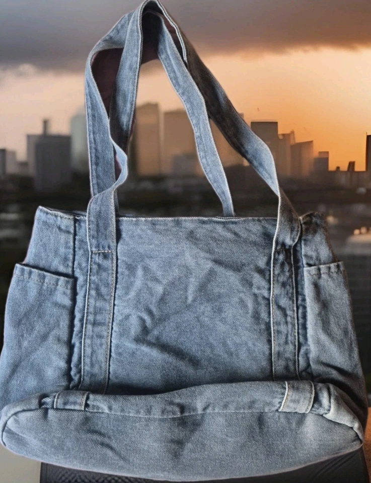 Exclusivo bolso boho étnico con monedas doradas y logotipo de mi tienda.  - Imagen 3 de 4