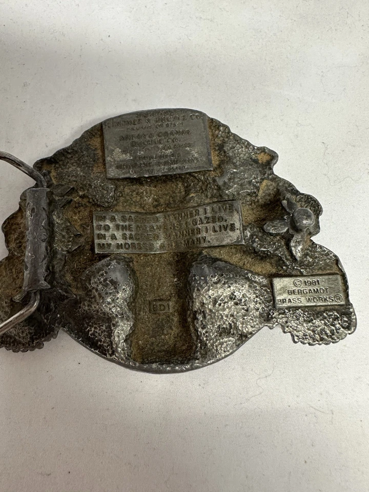 Bergamot Brassworks B01 Native Chief 1981 brazos extendidos y hebilla de cinturón de bisonte, Foto 3 de 4