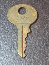 1pc VINTAGE Master® Lock Key 2026 - Brass Padlock Replacement Key Milwaukee WI 