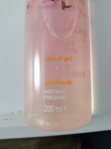🛀🧴AVON NATURALS BLUSHING CHERRY BLOSSOM SHOWER GEL BODY CARE 200ML NEW🛁🧼 - Picture 3 of 5