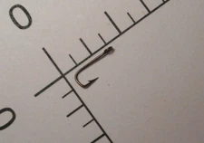 100 MUSTAD & SON #14 FLY TYING HOLLOW POINT SNECK HOOKS RINGED BRONZED 3851