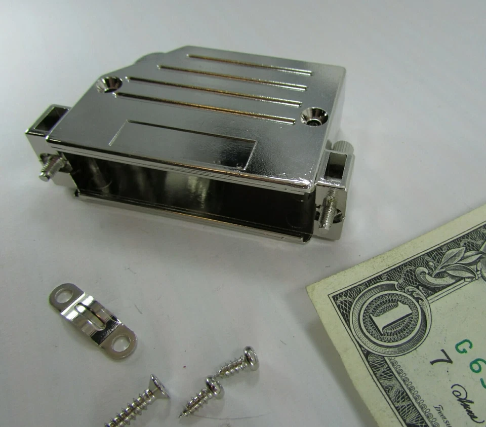 Lot 5 D-Sub Connector Shells 45 Degree Angle Size 5, DD Plastic Backshell Hoods - Image 4 of 4