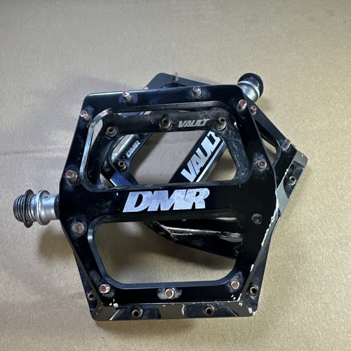 DMR Vault Platform Pedals Alloy Body Removable Pins Limited Edition Copper Pins