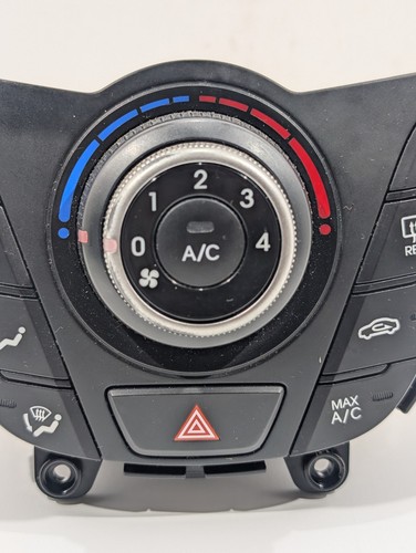 97250-2V012-4X 2012-2017 Hyundai Veloster AC Heater Climate Temperature Control - Picture 3 of 9
