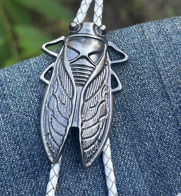 Silver Cicada Bolo Tie White Leather Cord FREE SHIPPING NWT