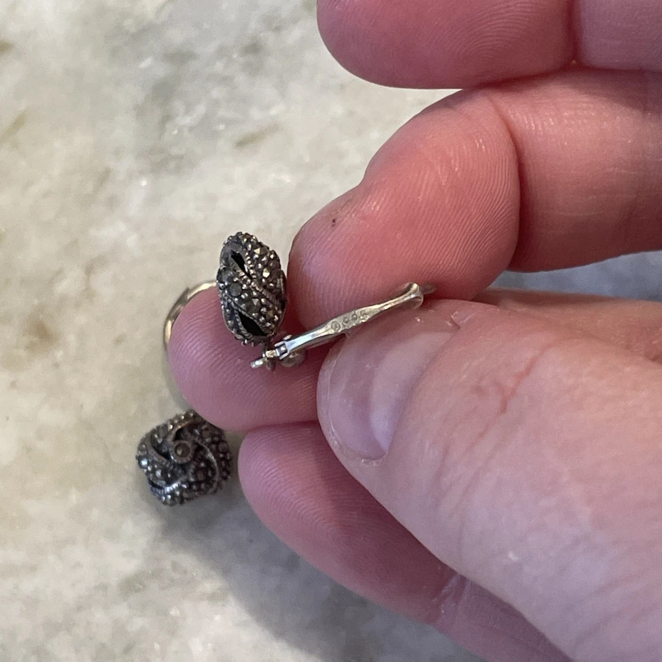 Pendientes colgantes Judith Jack JJ de marcasita de ley 925 Foto 2 de 3