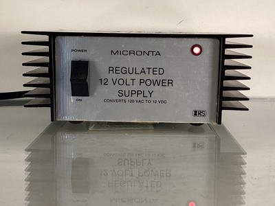 Micronta 22-120A Regulated DC Power Supply 13.8 VDC 2.5 Amp - Tested 2