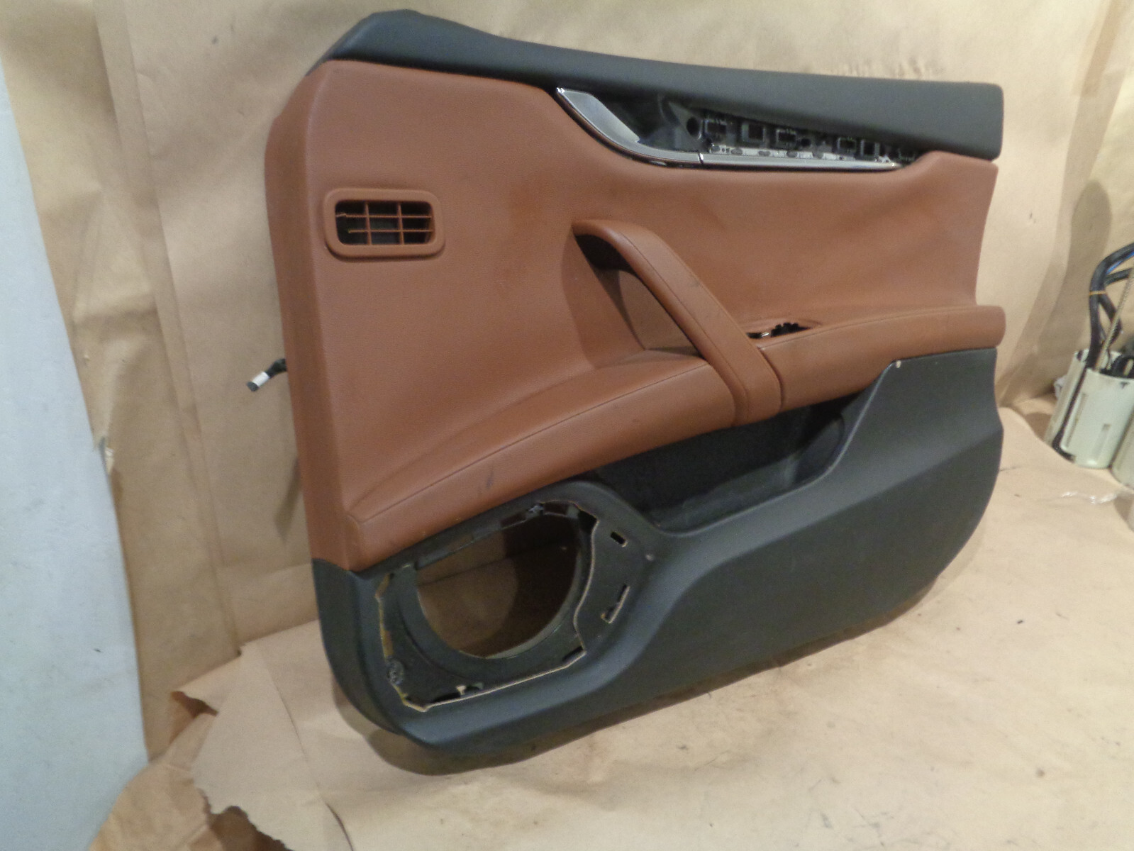 Maserati Quattroporte M156 2015 RH Front Interior Door Panel