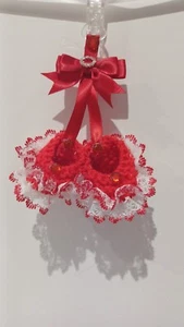 Pram charmes**new** bottes rouges tricotées à la main avec dentelle blanche n perles diamonti ri