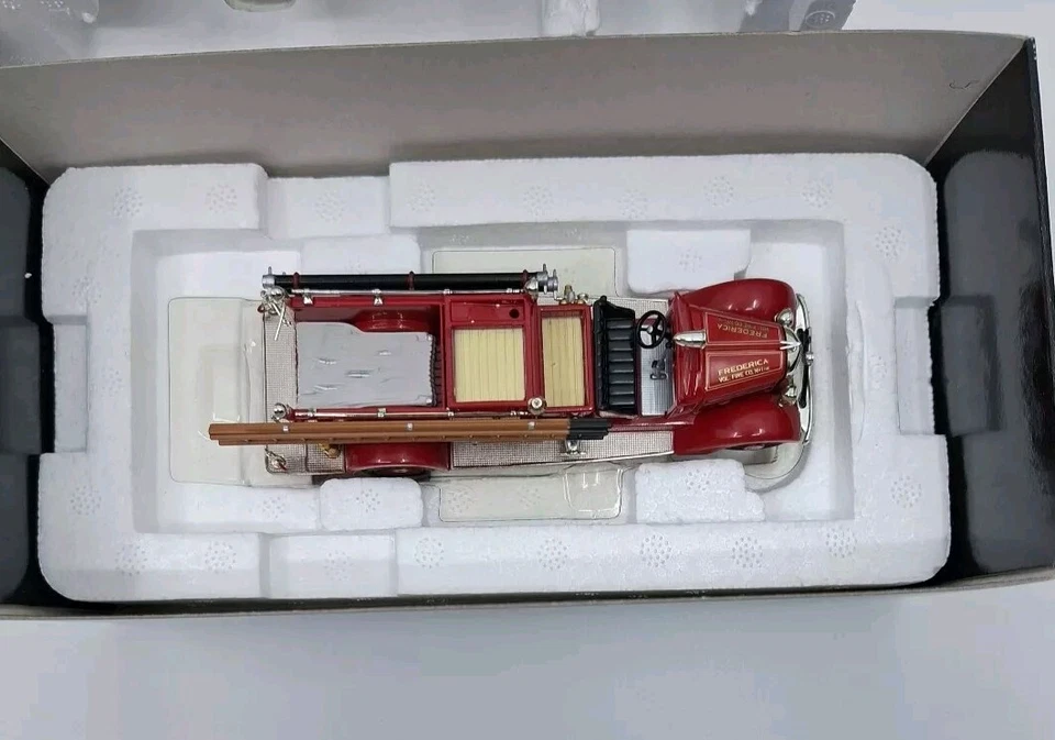 CORGI American Fire Die-Cast 1936 REO Speedwagon US53102-Open Box Condition 2006 - Image 4 of 4