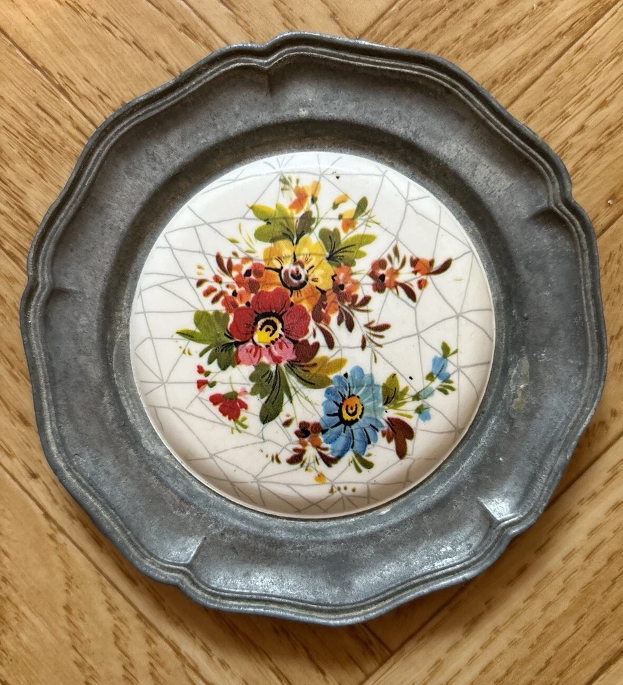 kleiner Zierteller mit Blumen ca. 10 cm, Untersetzer, Vintage