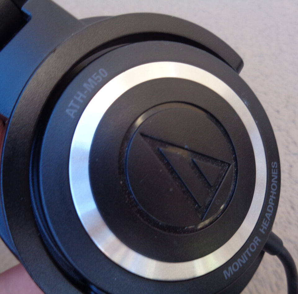 AUDIO TECHNICA ATHM50 PROFESSIONAL WIRED HEADPHONES PEELING BAND