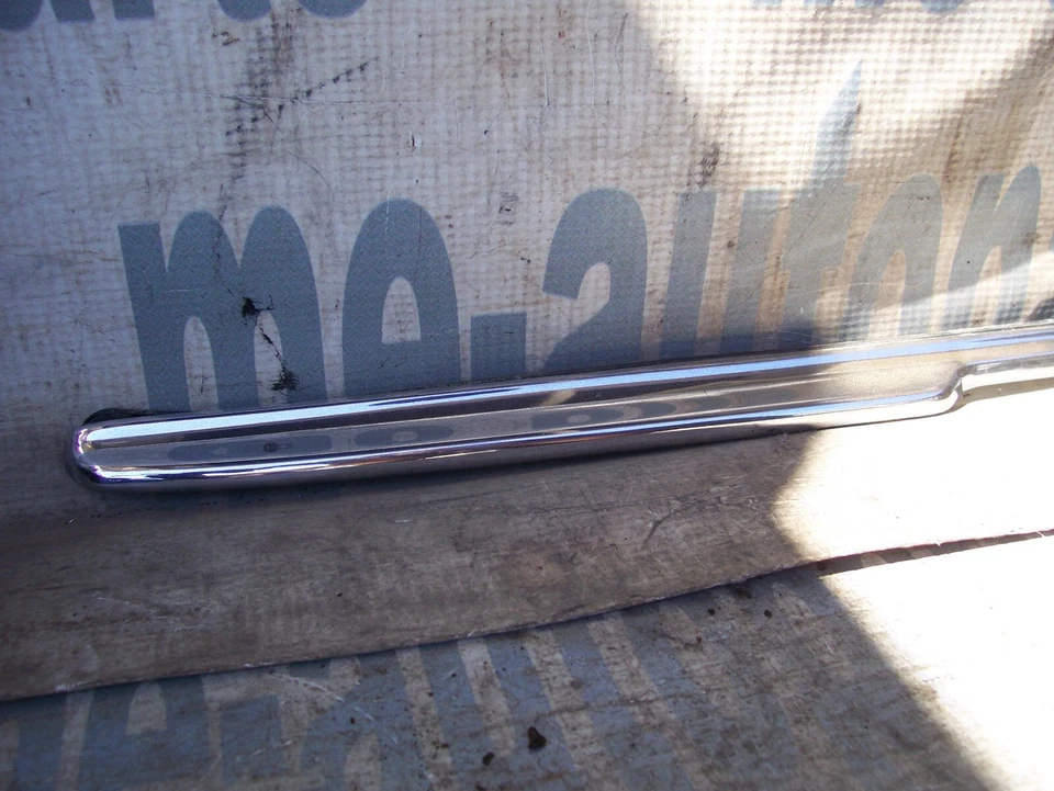 MERCEDES-BENZ W116 1973-1980 OEM MALETERO TRASERO MOLDURA MANGO CROMO MOLDURA TAPA Foto 3 de 4