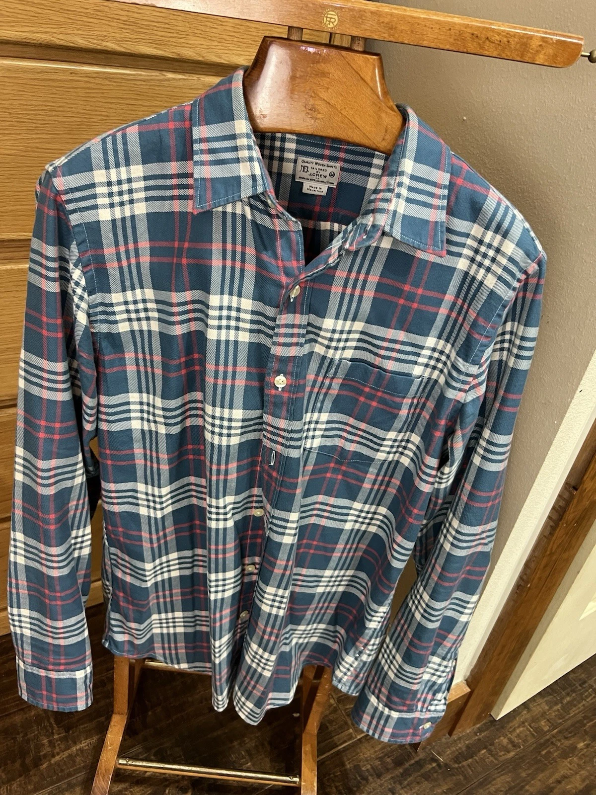 J Crew Shirt Mens M Flannel Blue White Purple Plaid Cotton Button Up Outdoor
Opens in a new window o