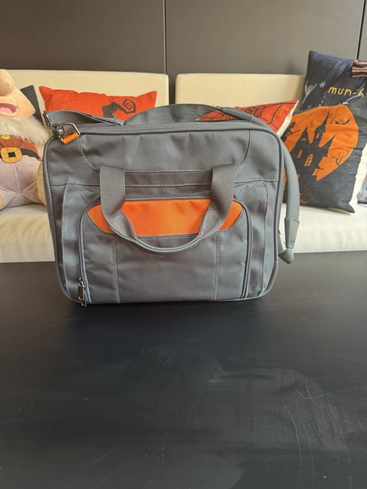 Targus Laptop And Messenger Bag - Image 2 of 4