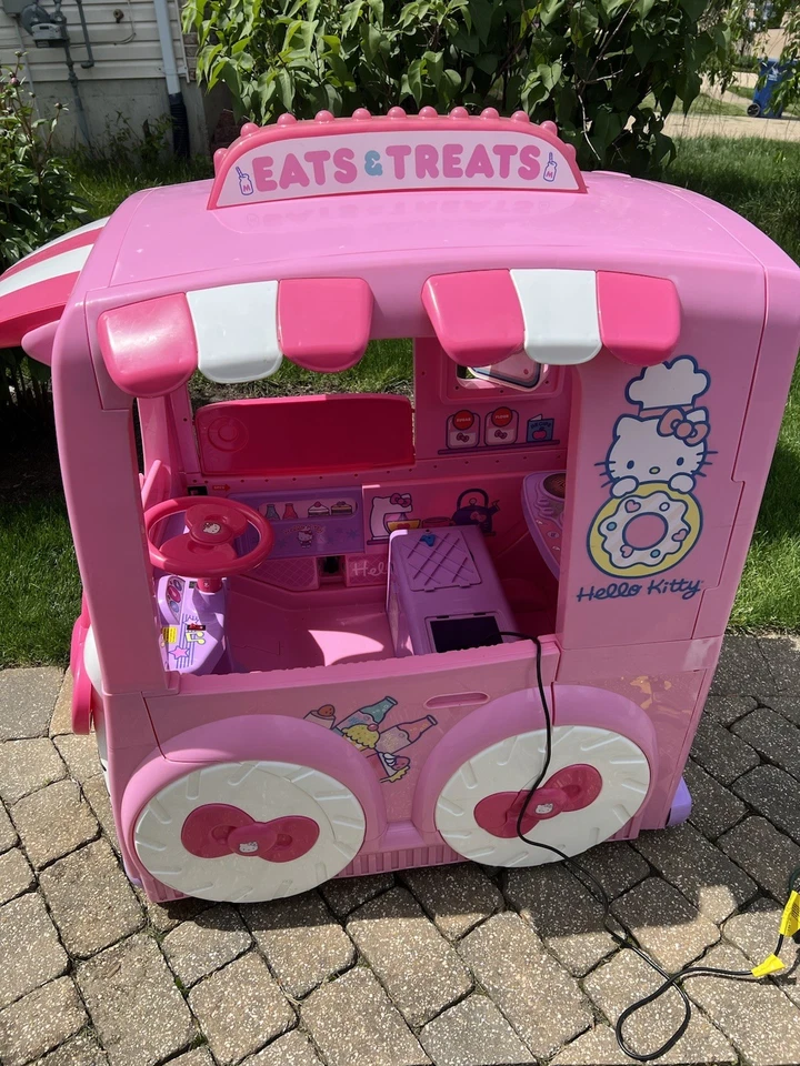 Camión de comida edición limitada Hello Kitty 12v come y trata ruedas eléctricas Foto 2 de 4