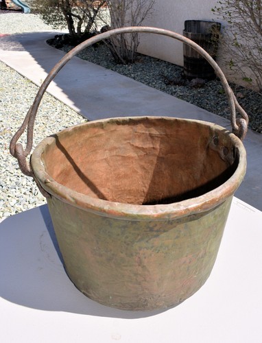 E18. EARLY 1800'S HAND HAMMERED COPPER FIRE PLACE CAULDRON 13" TALL, 17" DIAMETE - Picture 1 of 12