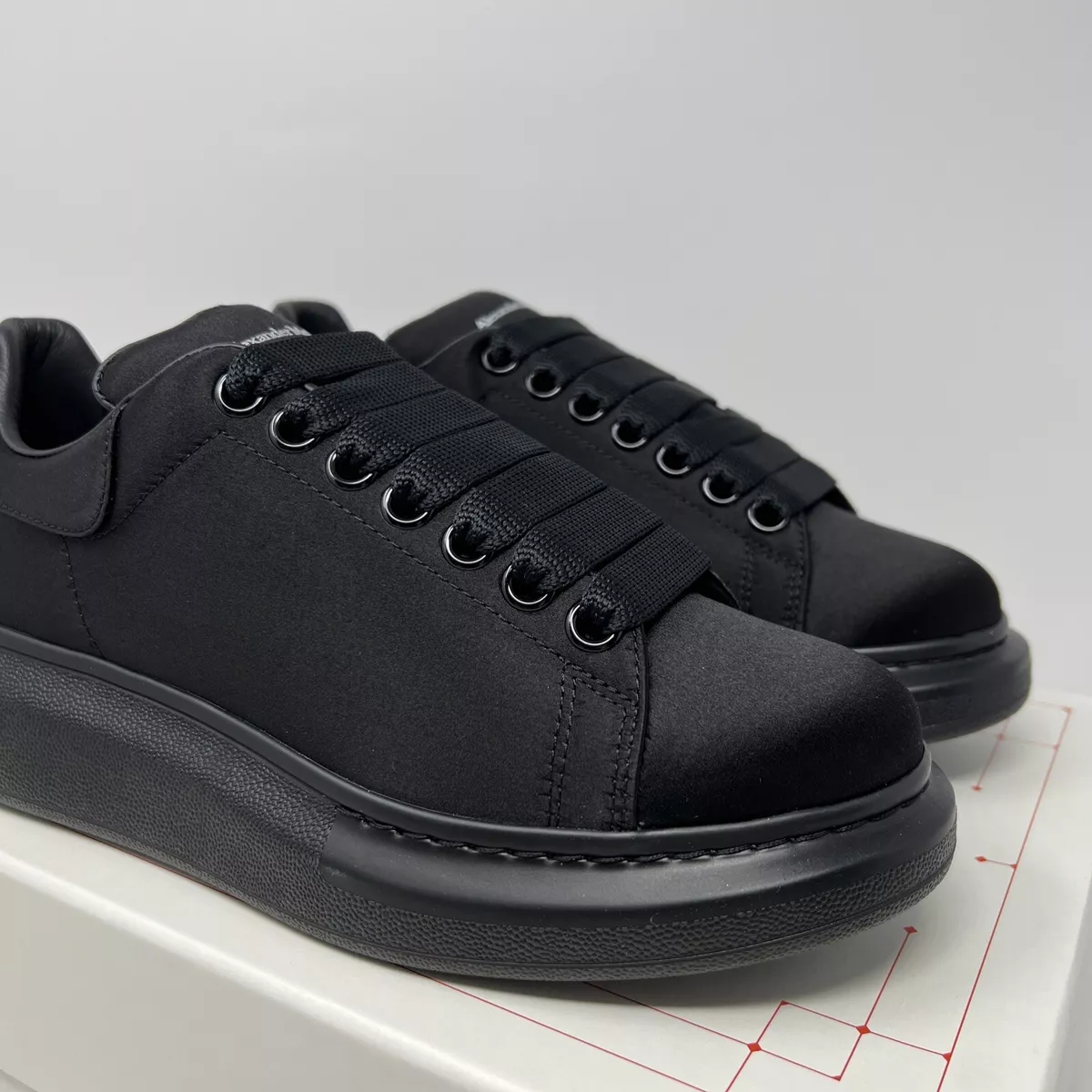 Alexander McQueen Oversized Black (Women's)