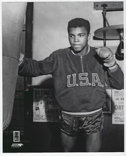 Muhammad Ali 8 x 10 Photograph ALI Photo File Inc Officially Licensed 