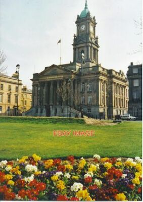 FOTO WIRRAL MUSEUM BIRKENHEAD. IN DER IMPOSANTEN VIKTORIANISCHEN HAMILTON SQUA
