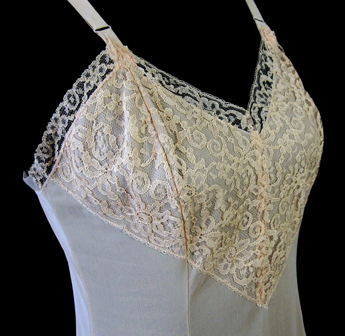 Movie Star Beige Full Slip Size 34 Vintage 1950s Lace Bottom and Bodice