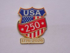 pins  250 EME ANNIVERSAIRE INDEPENDANCE AMERICAINE  NEUF