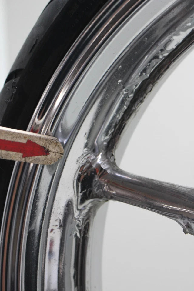 Llanta delantera Yamaha YZF R6 YZF-R6 2003-2005 (recta) Foto 4 de 4