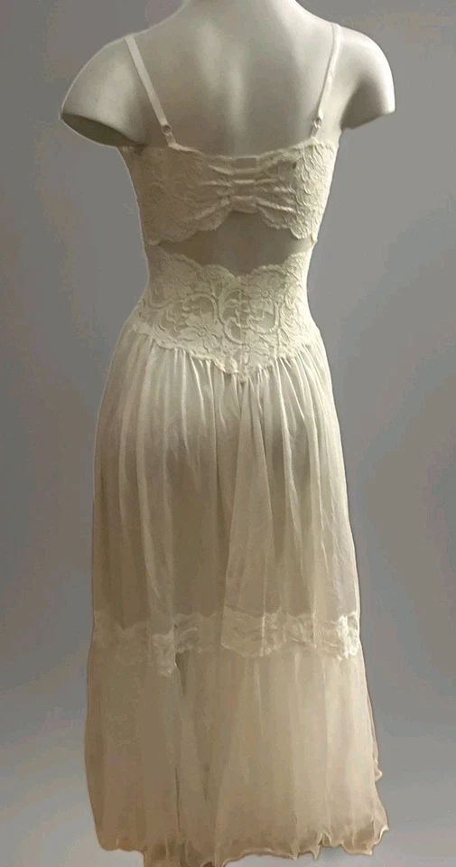 Camisón de encaje pequeño lencería nupcial vintage Andrea Kristoff para Escante blanco Foto 2 de 4