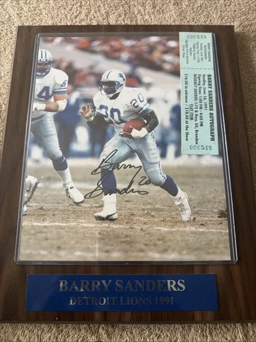 Barry Sanders Signed Photo Autographed 8x10 Detroit Lions AUTO