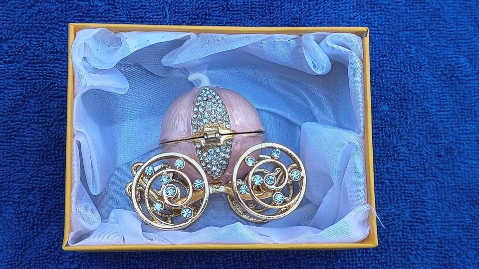 Carriage Jewelry Box - Image 2 of 2