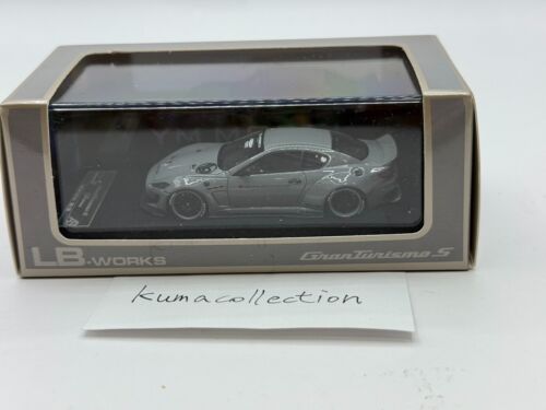 Modellino 1/64 YM Maserati Granturismo S Liberty passeggiata in grigio nardo - Foto 2 di 3