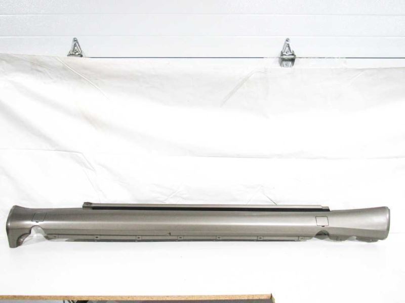 OEM MERCEDES BENZ W124 300ce 320e Coupe Cabrio Right Rocker Panel  