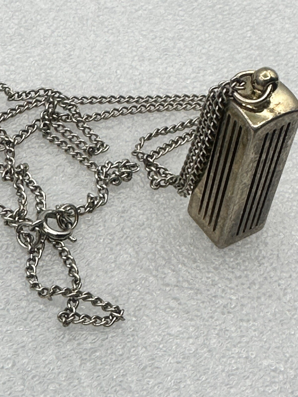 Aromatherapy Diffuser Pendant Necklace Mixed Meta… - image 1