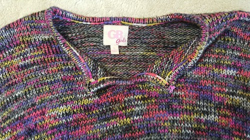 Suéter GB Niñas Estilo Poncho Multicolor Tejido Mangas Cortas Talla L Grande Usado en Excelente Condición - Imagen 4 de 5