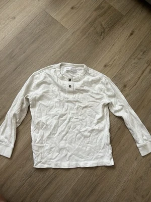 Zara Jungen Langarm T-Shirt Henley Weiß Gr. 120 mit Knopfleiste Basic - Bild 1 von 4