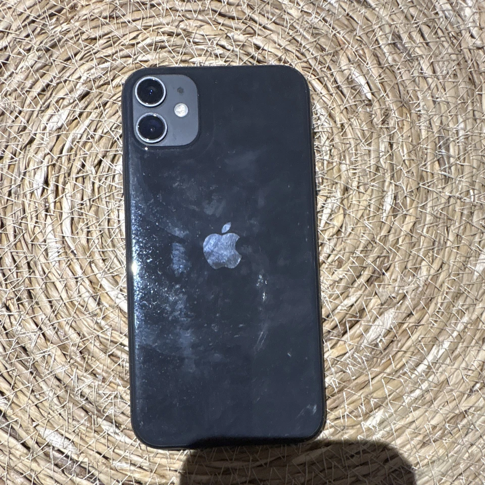 Apple iPhone 11 · 64GB, photo 2 sur 2