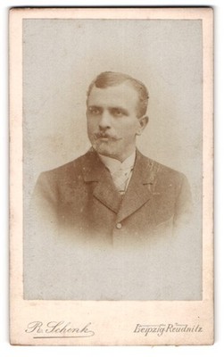 Photograph R. Schenk, Leipzig-Reudnitz, Würznerstr. 7, young gentleman in suit with 