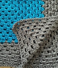 BEAUTIFUL NEW HANDMADE CROCHET BABY BLANKET/AFGHAN ROYAL BLUE/GREY