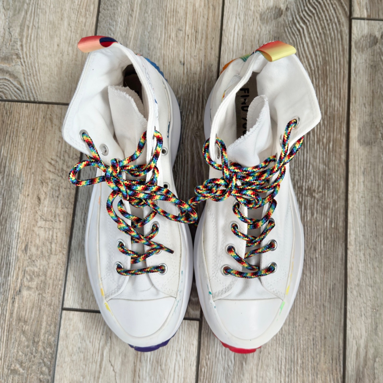 Converse Run Star Hike Hi Mens US 9.5 Womens 11 170824C White Rainbow Pride Read thumbnail 2