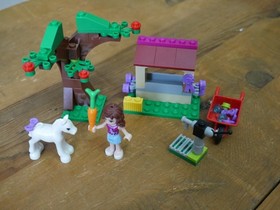 Lego Friends Olivia's Newborn Foal 41003