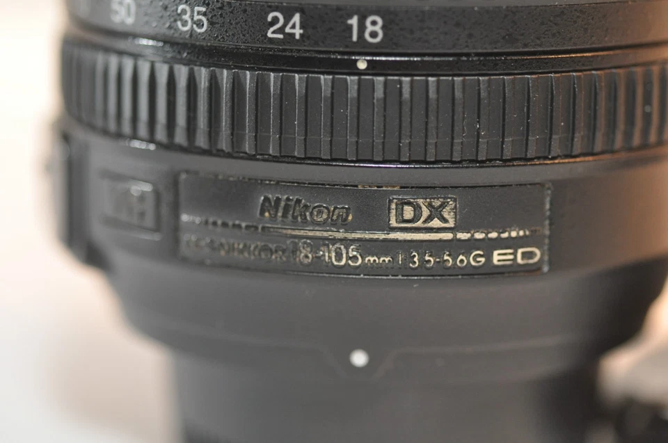 Objetivo Nikon DX AF-S Nikkor 18-105 mm G ED VR LEER para D3200 D3400 D500 D5600 D7500 Foto 2 de 4