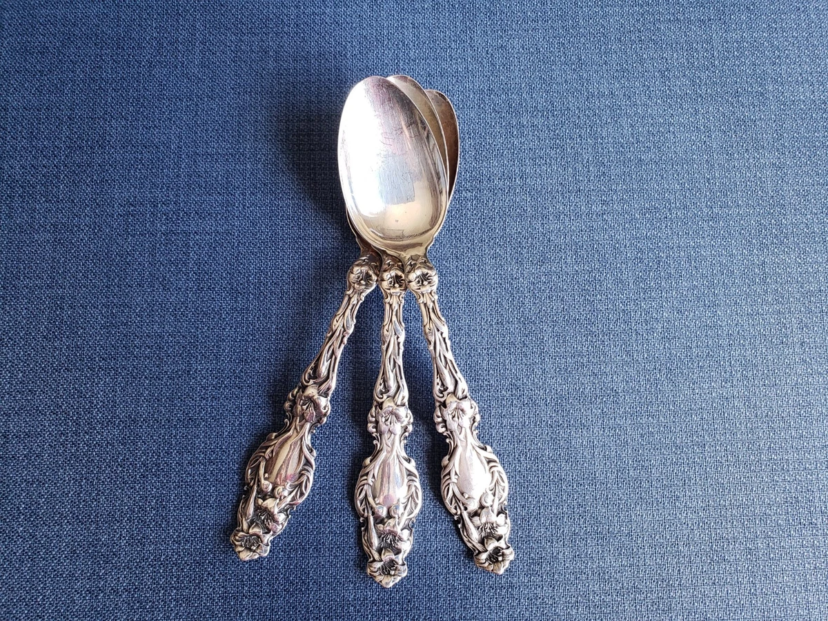 【Whiting ホワイティング】純銀／バターナイフ「Lily」モノグラム無し Whiting Manufacturing Company Lily Antique US Sterling Silver for