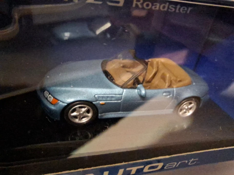AutoArt 1/64 BMW Z3 roadster (DV013) - Immagine 3 di 3