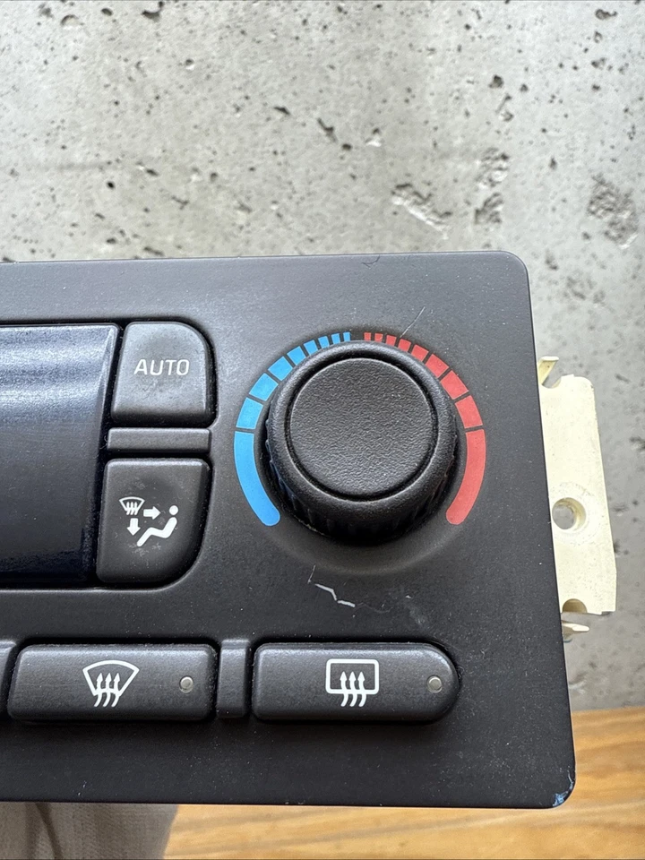 Climatizador digital Silverado Tahoe GMC Sierra Yukon 2003-06 15195564 Foto 2 de 4