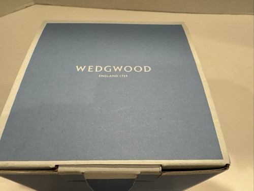 Wedgwood Sheila Bridges “Vanity” Mug 350ml New In Box - Picture 18 of 19