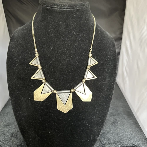 VETEMENTS Collana Girly dichiarazione geometrica bicolore